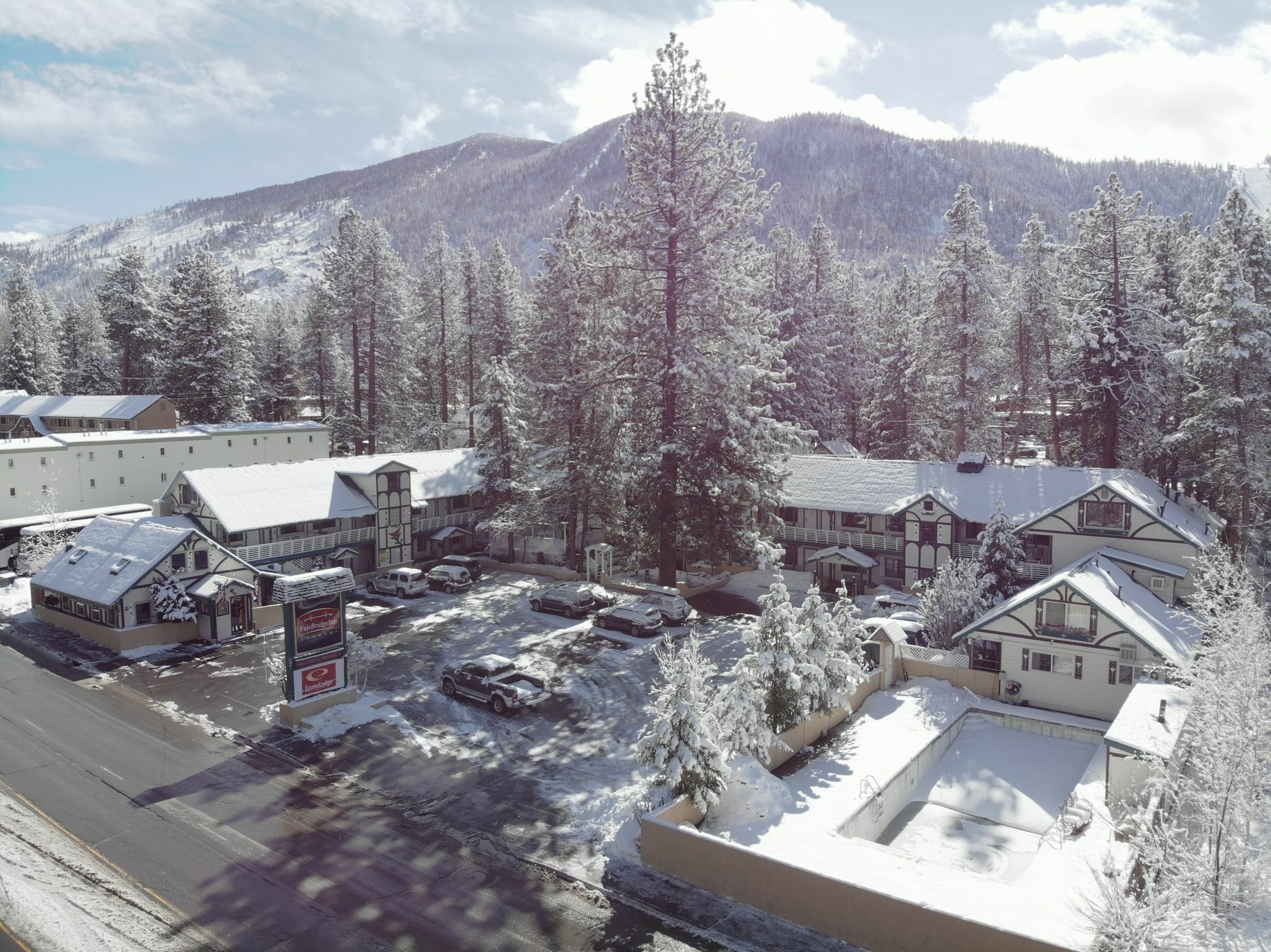 Econo Lodge Inn & Suites Heavenly Village Area South Lake Tahoe Εξωτερικό φωτογραφία